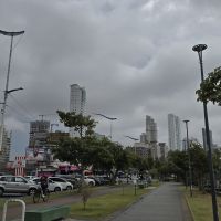 Frente fria traz semana de chuva, ventos fortes e frio para Itajaí