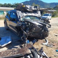 Motorista de Mobi morre após grave acidente