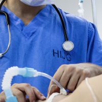 Paciente espera mais de quatro horas por atendimento em posto de saúde de BC