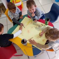 Nova lista do Fila Única convoca 65 crianças pra creche gratuita em Balneário Camboriú