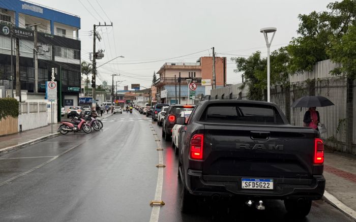 Véspera do finde dos pais é de movimento intenso na BR 101