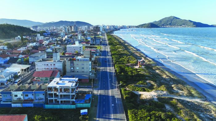 Restinga de Navegantes é uma das mais preservadas do Brasil, com 10 quilômetros de extensão (Felipe Trojan)