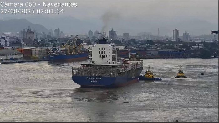 Problema aconteceu por volta das 7h desta quarta-feira (Foto: Reprodução)