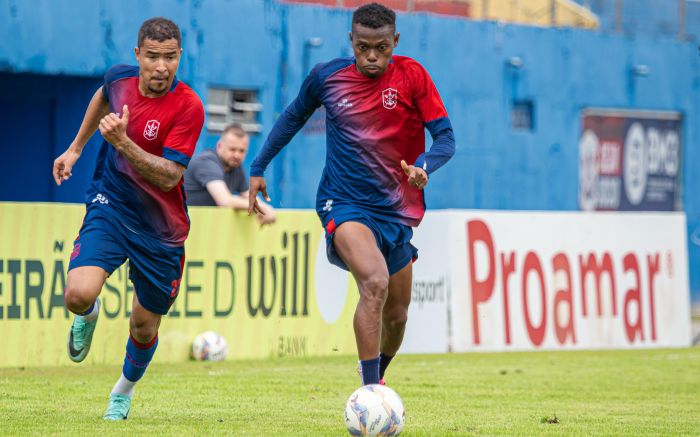 Marcílio se prepara para estreia na Copa SC no dia 10 (Foto: Vica Bueno)