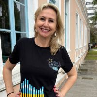 Anna Carolina é a entrevistada da semana no Diz aí!