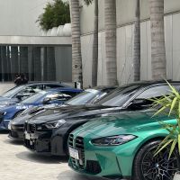 Veja as imagens do desfile de 100 supercarros na orla de BC