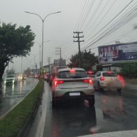 Chuvarada complica o trânsito em Itajaí e Balneário Camboriú