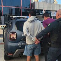 Bêbados agridem gari e tomam bala de borracha da GM em BC