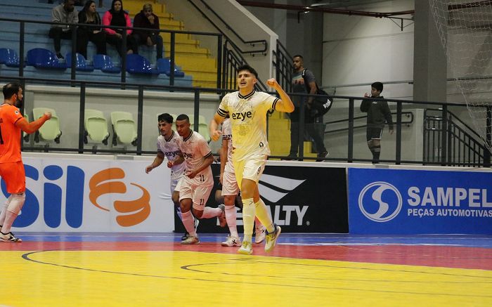 Yeesco terminou a primeira fase na segunda colocação do seu grupo (Foto: Lucas Gabriel)