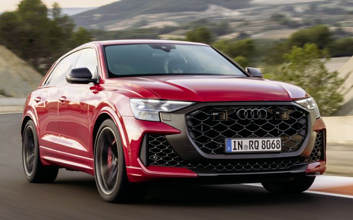 O super-SUV acelera de 0 a 100 km/h em apenas 3,6 segundos (Foto: Divulgação)