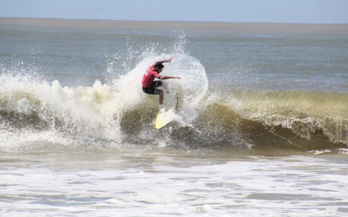 Terceira e última etapa foi disputada na Praia Central no final de semana (Foto: Marcos Porto)