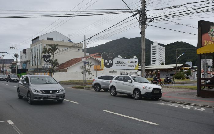 BR 101 e principais vias de Itajaí e Balneário Camboriú têm pontos de congestionamento