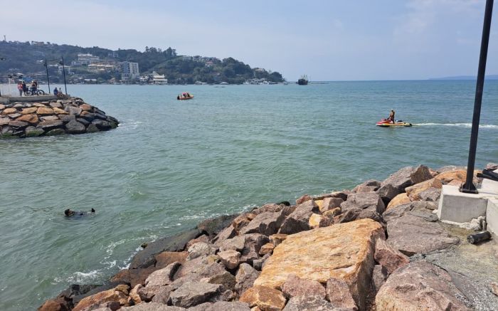 Jovem estava acompanhado de duas meninas, que já foram resgatadas (Foto: Divulgação/CBMSC)