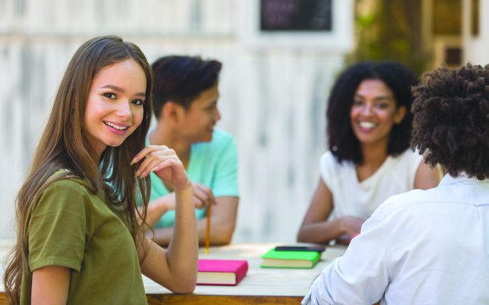 Desenvolvimento humano é essencial na formação de cidadãos do século 21 (GERADA COM IA)