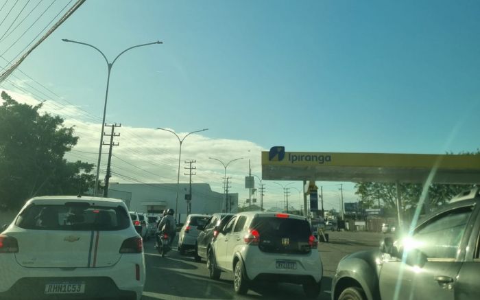 Manhã de sexta-feira tem trânsito tranquilo