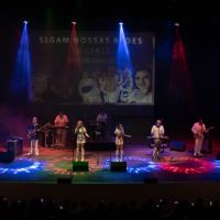 Elvis & ABBA em espetáculo inédito com Los Kalas no Municipal de Itajaí