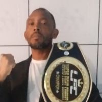 Lutador de Itapema se prepara para defender cinturão de MMA em outubro