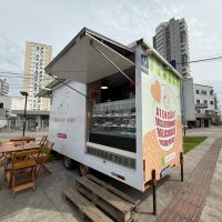 🍰 Sabor de Anjo estaciona trailer de confeitaria em Itajaí e conquista com bolos irresistíveis