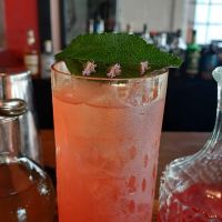 Bartender itajaiense homenageia pescadores e raízes açorianas em campeonato nacional de coquetelaria
