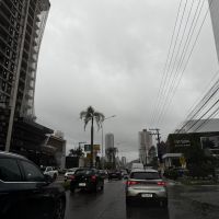 Chuva ininterrupta deixa região completamente travada