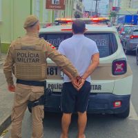 Comparsa de GM envolvido em golpe de pirâmide é preso em Camboriú