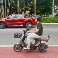 Lei municipal fortalece fiscalização de ciclomotores e veículos elétricos individuais