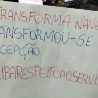 Servidores de Navegantes protestam contra projeto que corta direitos