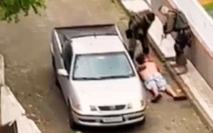 Legenda: Apoio do helicóptero Águia, da PM, aconteceu em ruas centrais (Foto: Reprodução)