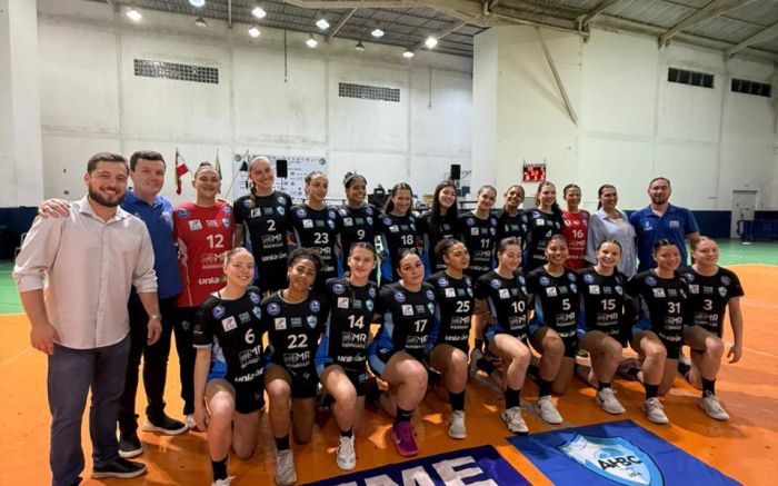 Equipe de Balneário Camboriú também está na disputa do título (Foto: Divulgação)