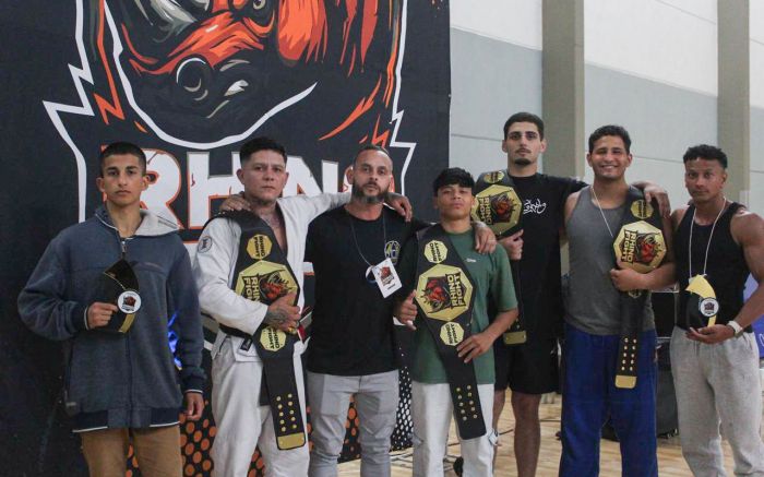 Quatro cinturões foram conquistados na primeira edição do evento (Foto: Divulgação)