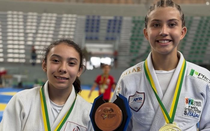 Alice e Elisa representaram Santa Catarina na categoria sub-13 (Foto: Divulgação)