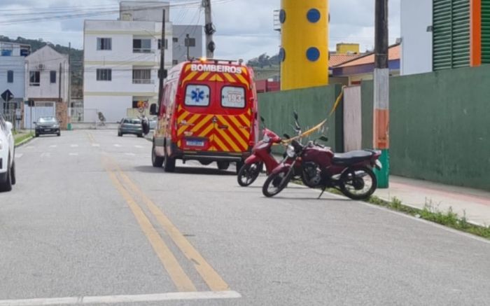 PM apreendeu os dois envolvidos na agressão (Foto: Leitor)