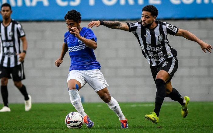 Camisa 10 do time, Elvinho foi decisivo com sete gols na Série D (Foto: Tiago Winter)
