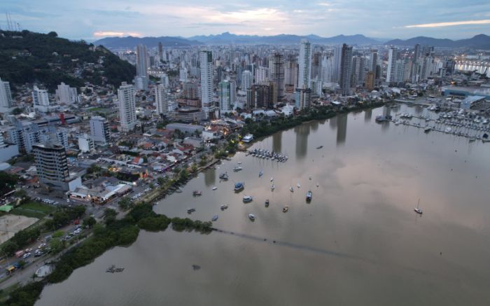 Feirão Emprega+ Itajaí será no próximo domingo, no Centreventos (Foto: Divulgação Jader Liberal)
