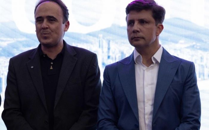 Cerimônia reuniu os dois políticos com relações rompidas há mais de um ano (Foto: Divulgação l)