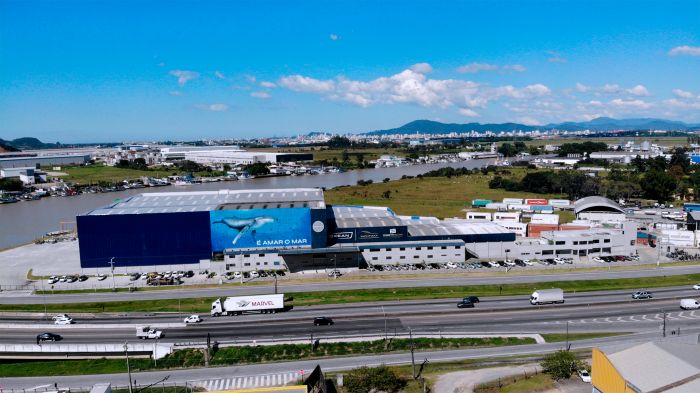 Estaleiro é especializado em lanchas de luxo