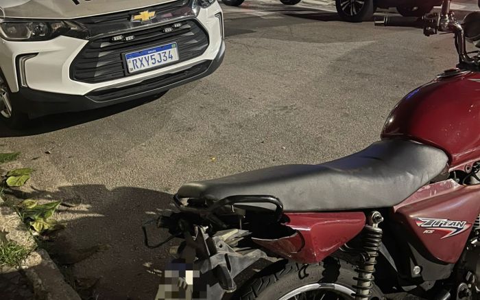 Homem ignorou ordem de parada na rua Flamingo e só foi alcançado na Martin Luther (Foto: Divulgação/GMBC)