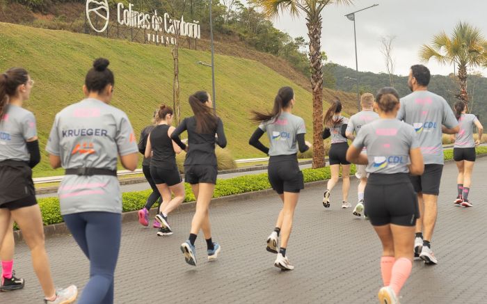 Com o tema Follow the Sunset, a Colinas Run une esporte, natureza e bem-estar em um cenário inédito (Foto: Divulgação)