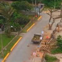 Árvores na orla da praia da Bacia da Vovó são cortadas