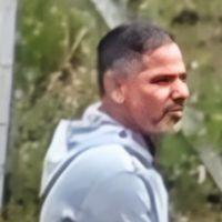 Polícia pede ajuda para achar homem que viu mulher ser assassinada