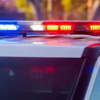 Caminhoneiro é agredido com barra de ferro após discussão