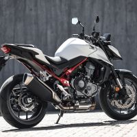 Honda CB750 Hornet 2026 chega ao Brasil mais moderna e esportiva