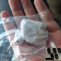 Homem tenta fugir da Polícia Militar arremessando balas