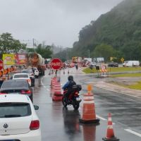 Governo reabre retorno após muvuca no trânsito