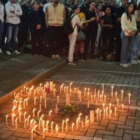 Despedida a Guilherme teve luzes, orações e pedidos de justiça