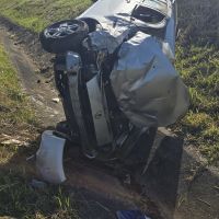 Motorista fica ferida em capotamento na BR 470