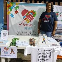 Ama faz rifa para custear Natal de crianças autistas