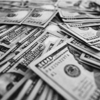 Cansado de pagar caro para mandar dólar? A tecnologia que promete resolver essa "zica"