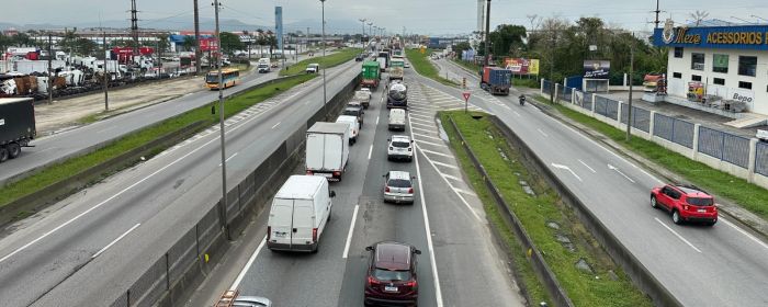 Congestionamento entre Balneário Camboriú e Itajaí