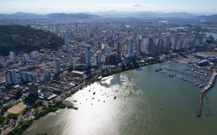 A disponibilização do atendimento é integral e multidisciplinar, por até 90 dias (Foto: Divulgação/Jader Liberal/Secom Itajaí)